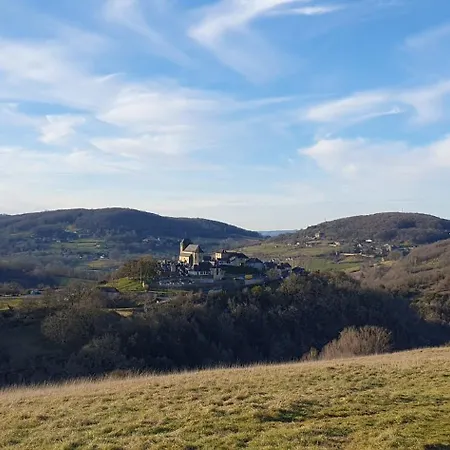 Casa de Férias Charmante Maison En Pierre En Perigord 
